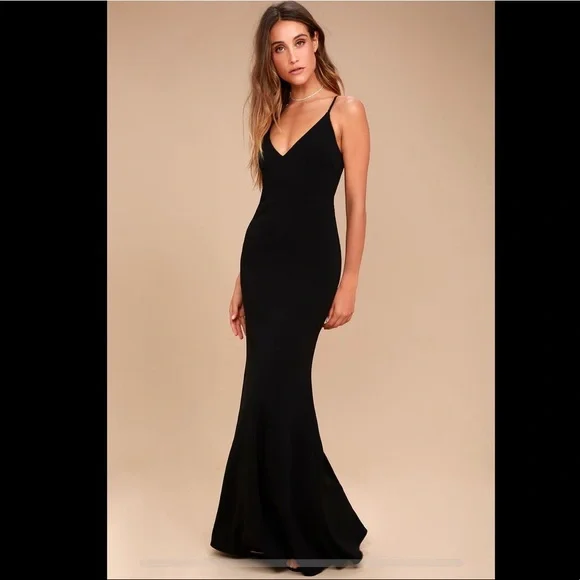 infinite glory black maxi dress NWT Infinite Glory Black Maxi Dress